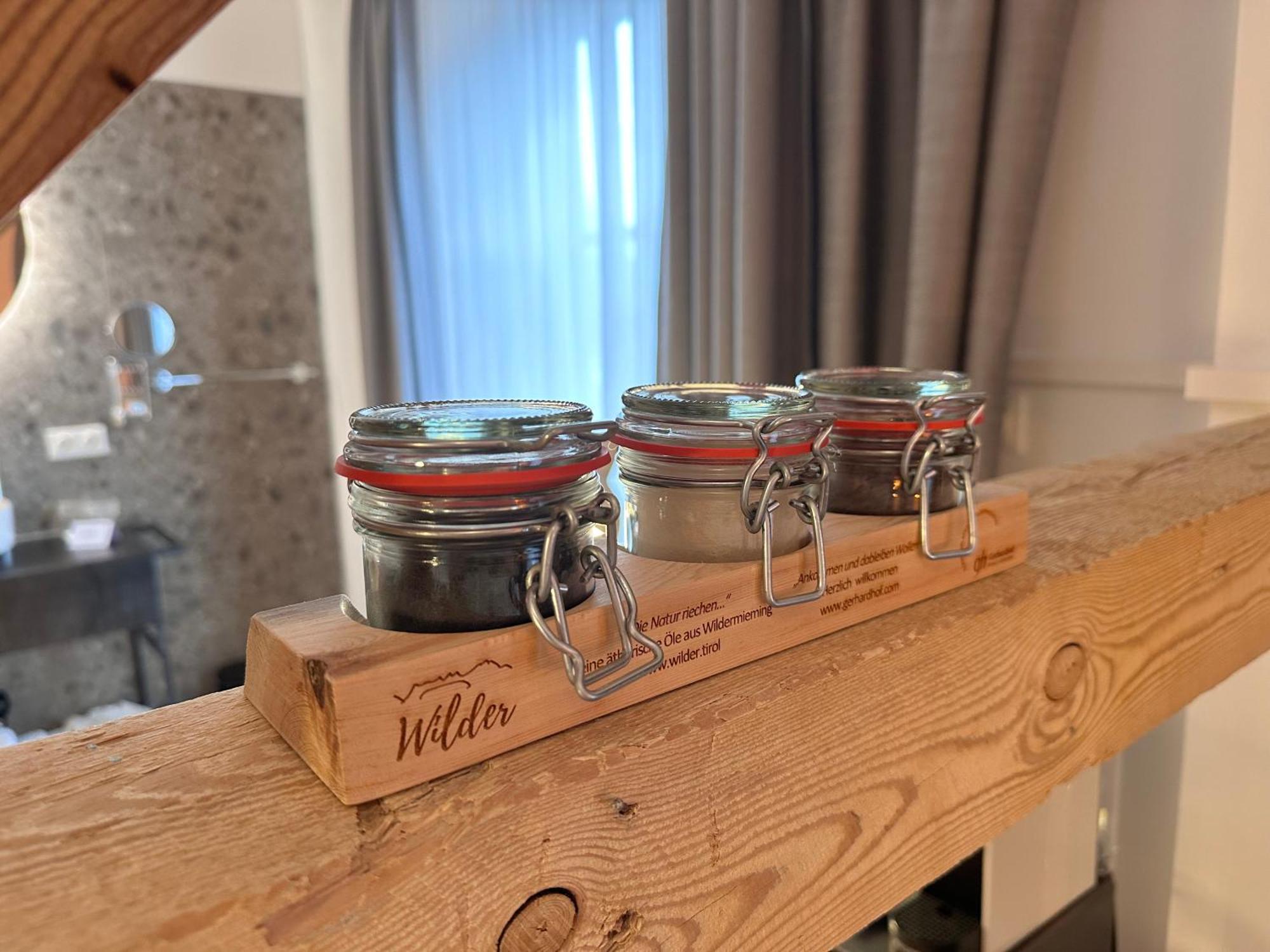 Gerhardhof - Zimmer Glamping Camping Wildermieming Extérieur photo